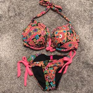Victoria’s Secret Bikini set